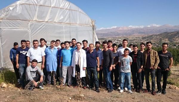 ÖĞRENCİLER SERADA UYGULAMA YAPTI