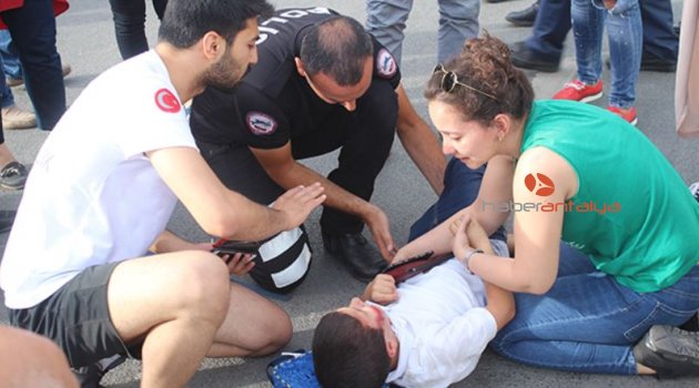 Oğullarını kanlar içinde gören anne baba gözyaşlarına boğuldu