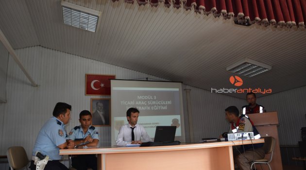 Okul Servisi sürücülerine seminer