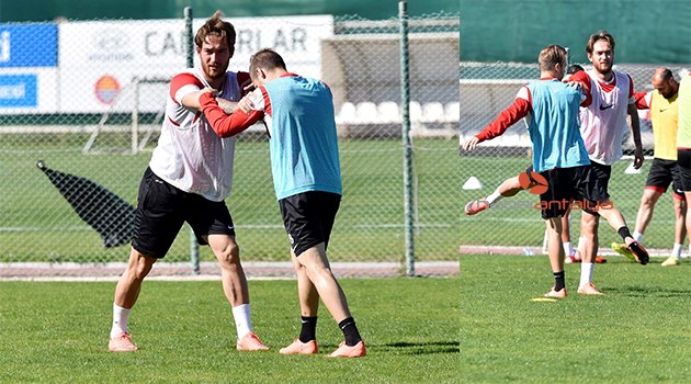 ÖMER ŞİŞMANOĞLU EURO 2016'DA OYNAMAK İSTİYOR