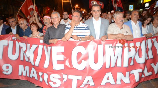 O'NU HİÇ BÖYLE GÖRDÜNÜZ MÜ?