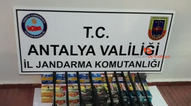 Operasyon yapılan bakkaldan cephanelik çıktı