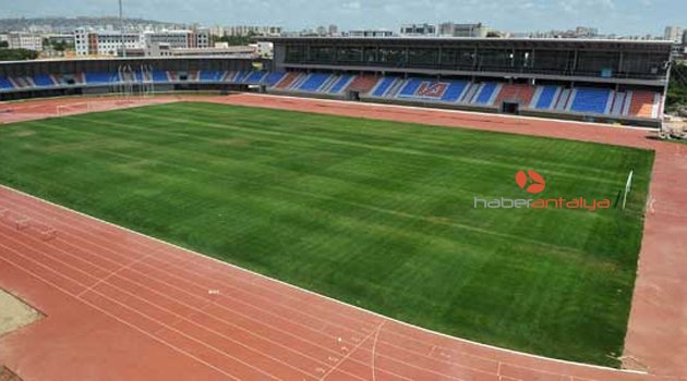 OSMANLISPOR MAÇI ÜNİVERSİTE STADINDA