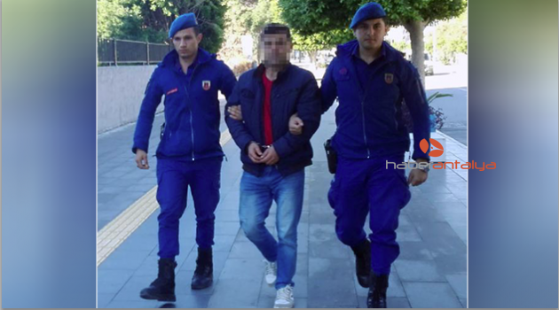Otelden çaldığı içecekler sattı