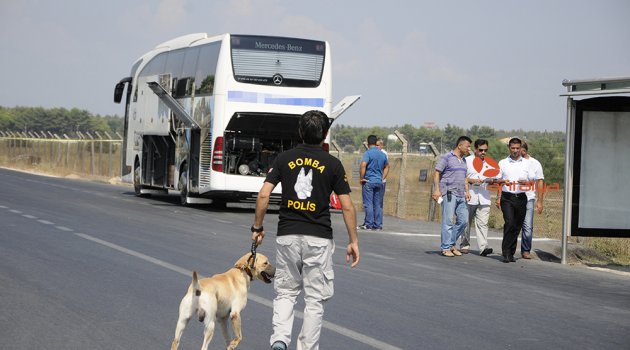 OTOBÜSTE ŞÜPHELİ PAKET PANİĞİ