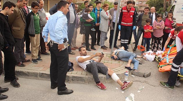 Otomobil ile motosiklet çarpıştı: 2 yaralı