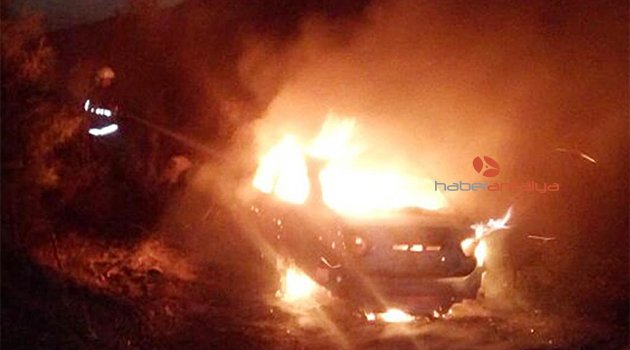 OTOMOBİLİNİ ATEŞE VERDİ CİNLER YAPTIRDI DEDİ