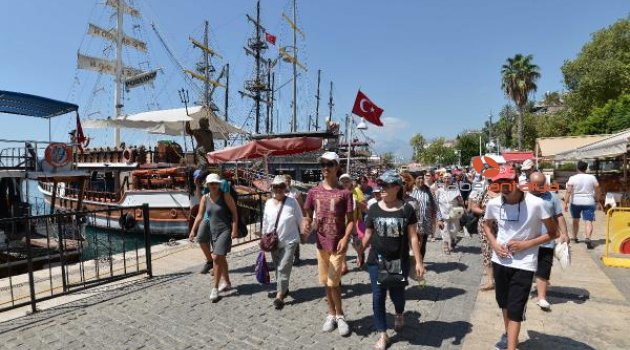 Özel çocuklar, Akdeniz keyfi yaşadı