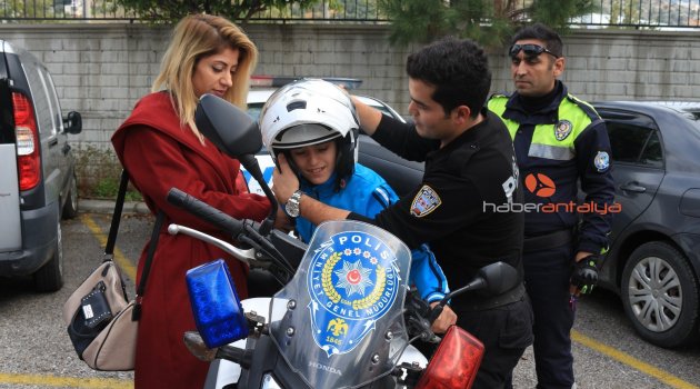  Özel öğrenciler polislik mesleği merakını giderdi