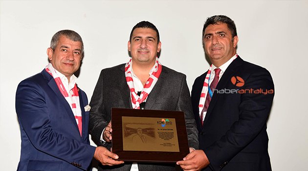 ÖZTÜRK'TEN SERT ÇIKIŞ: "HERKES HADDİNİ BİLECEK"
