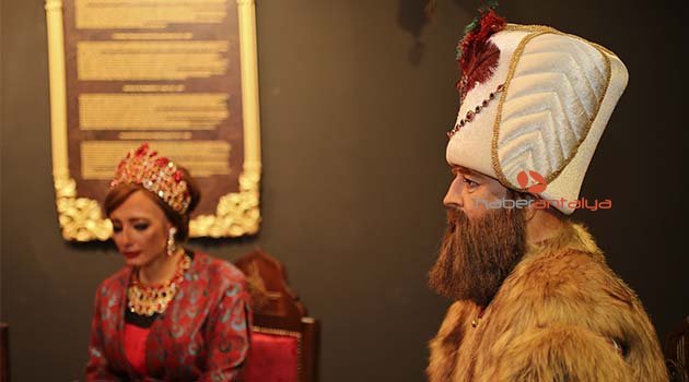 Padişahların mumdan heykelleri Antalya'da
