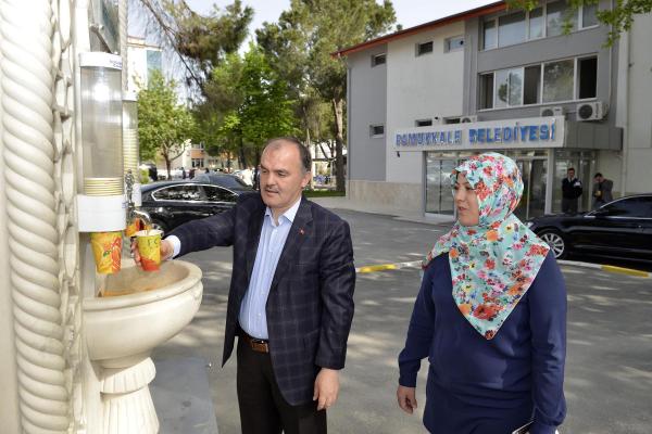 Pamukkale'de İkram Çeşmesi