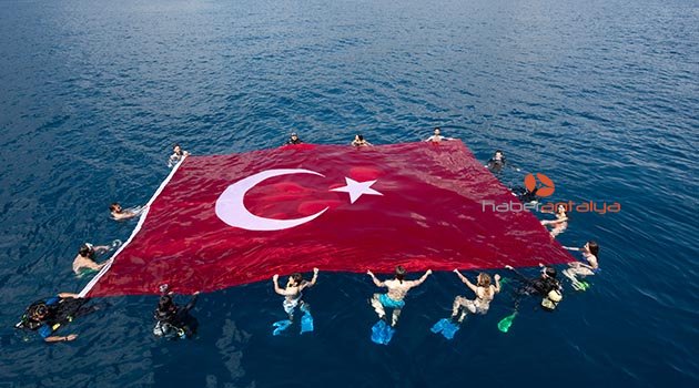 Paris 2 batığında bayrak açtılar