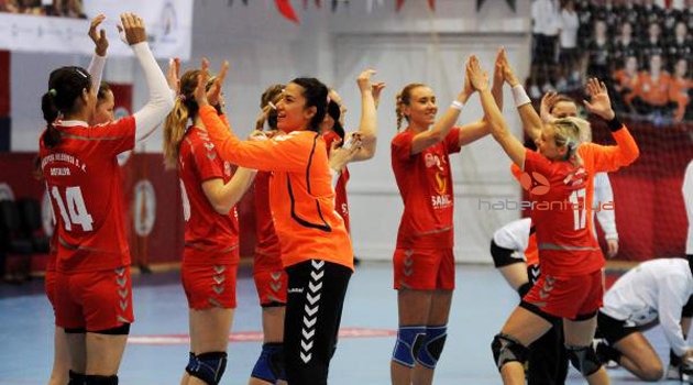 PAŞA'NIN MELEKLERİ ŞAMPİYONLUK YOLUNDA