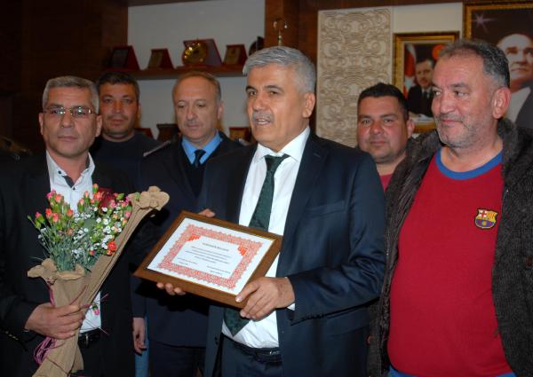 PAZARCILARDAN BAŞKAN ÇALIK'A TEŞEKKÜR