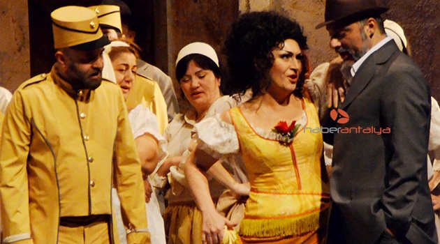 PERDEYİ 'CARMEN' AÇACAK
