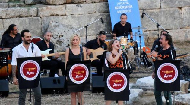 Perge Antik Kenti'nde muhteşem konser