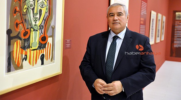 PİCASSO VE ARA GÜLER'E 8 BİN 300 ZİYARET