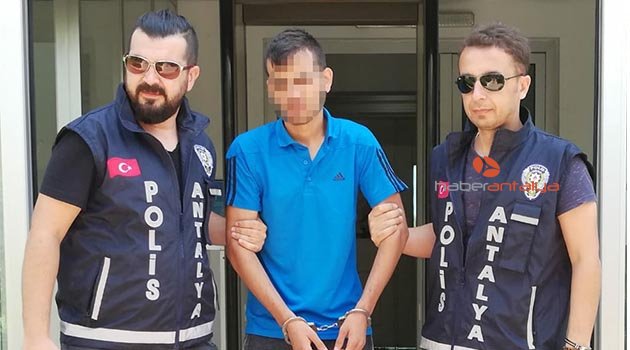 Polis çiftin evine giren hırsız yakalandı