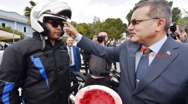Polise motosiklet ve araç takviyesi