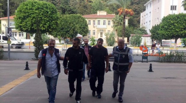Polisin takibi azılı hırsızları yakalattı