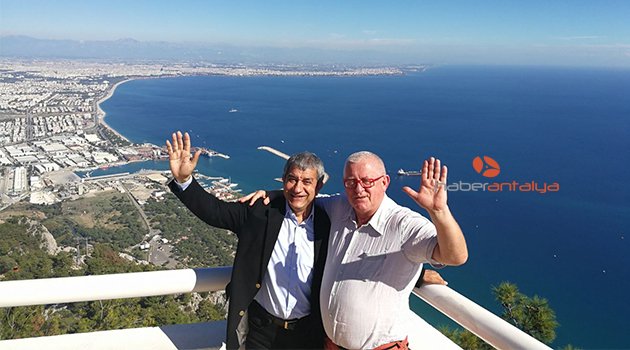 Polonya Gazeteciler Birliği Başkanı Antalya Gazeteciler Cemiyeti'ni (AGC) ziyaret etti