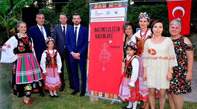 Polonya'nın bağımsızlığı Antalya'da kutlandı