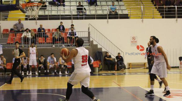 Potanın Kaplanları evine galip döndü
