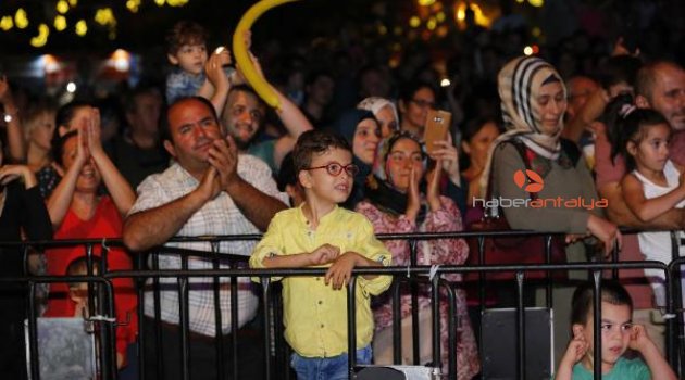 Ramazan etkinliklerinde kültür şöleni
