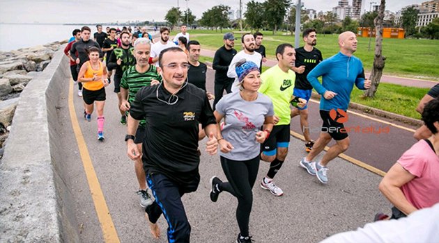 RUNATOLİA’DA ÇIPLAK AYAKLA KOŞACAK