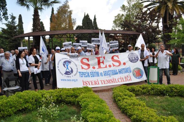 Sağlık Çalışanlarından Ücret Eylemi