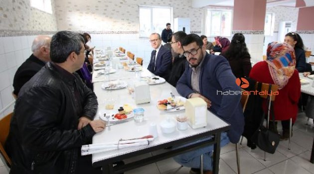 Sağlık Müdürü, görme engelli personeli dinledi