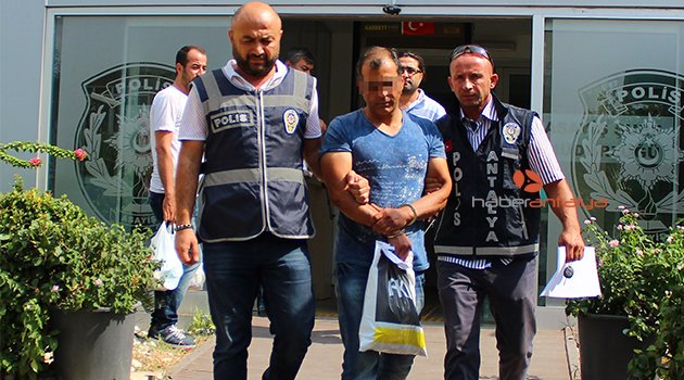 Sahte Avustralya doları bozduran şüpheliye suçüstü