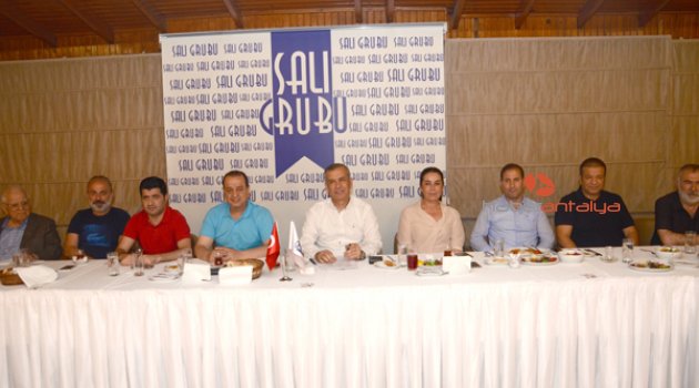 SALI GRUBU, GAZETECİLERİ AĞIRLADI