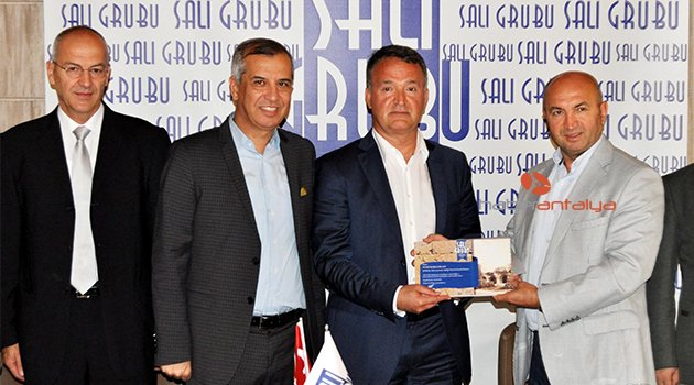 SALI GRUBU'NDA TÜRK- RUS İLİŞKİLERİ KONUŞULDU
