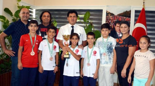 Şampiyon sporculardan Gül'e ziyaret