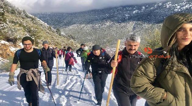 Sarıkamış şehitleri için yürüdüler