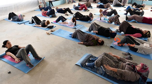 SERADAN ÇIKIP SPORA KOŞUYORLAR