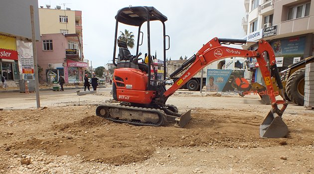 SERİK’TE CADDE DÜZENLEME ÇALIŞMALARI