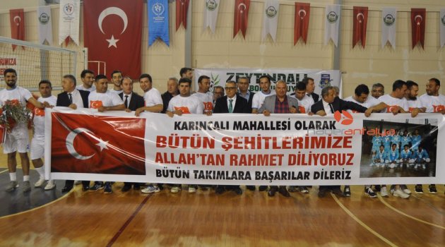 Serik’te Şehitler Anısına Voleybol Turnuvası