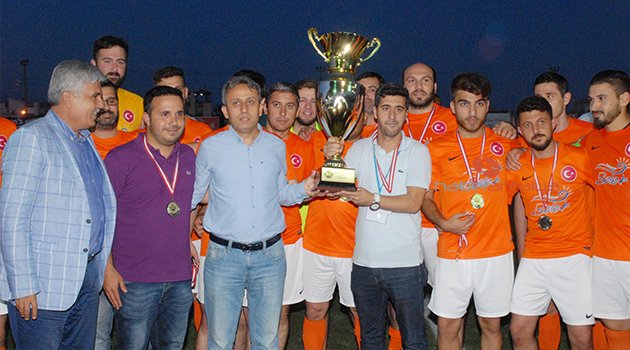 SERİK'TE BAŞKANLIK KUPASI SAHİBİNİ BULDU