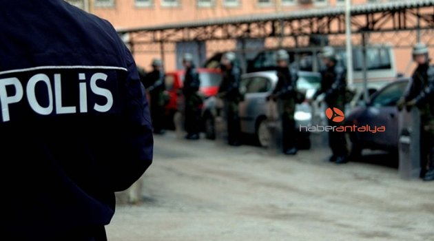 Serik'te FETÖ operasyonu