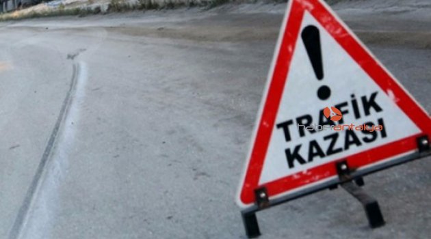 Serik'te motosiklet kazası: Yaralılar var