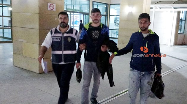 Sevgilisinin altınlarını çaldı, aldattığı arkadaşının ihbarıyla yakalandı