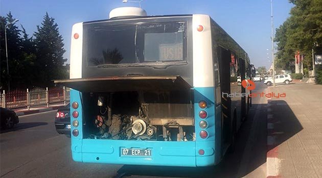 Seyir halindeki belediye otobüsünde yangın çıktı