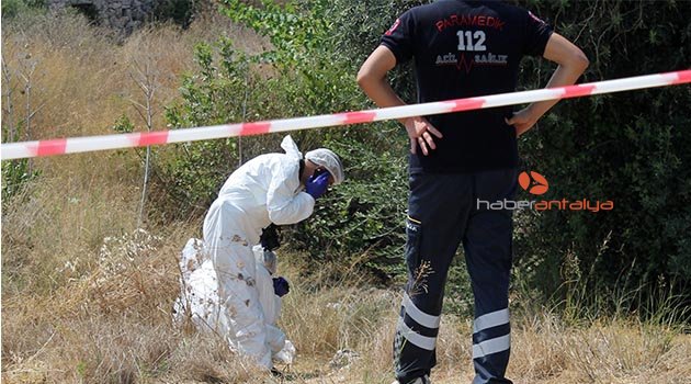 Side Antik Kenti yolunda ceset bulundu