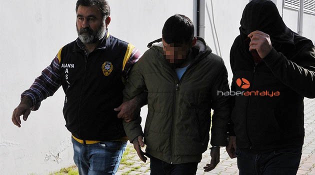 Silah kaçakçılarına suçüstü