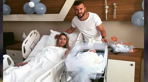 ŞİMŞEK AİLESİ'NİN MUTLU GÜNÜ