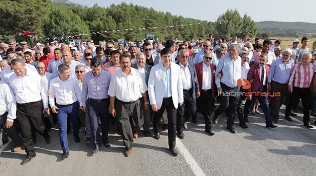 Sınırda buluştular
