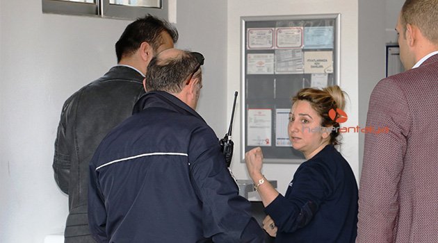Şişme kadın beklerken yanlış ürün geldi, kargo görevlisini gasp etti